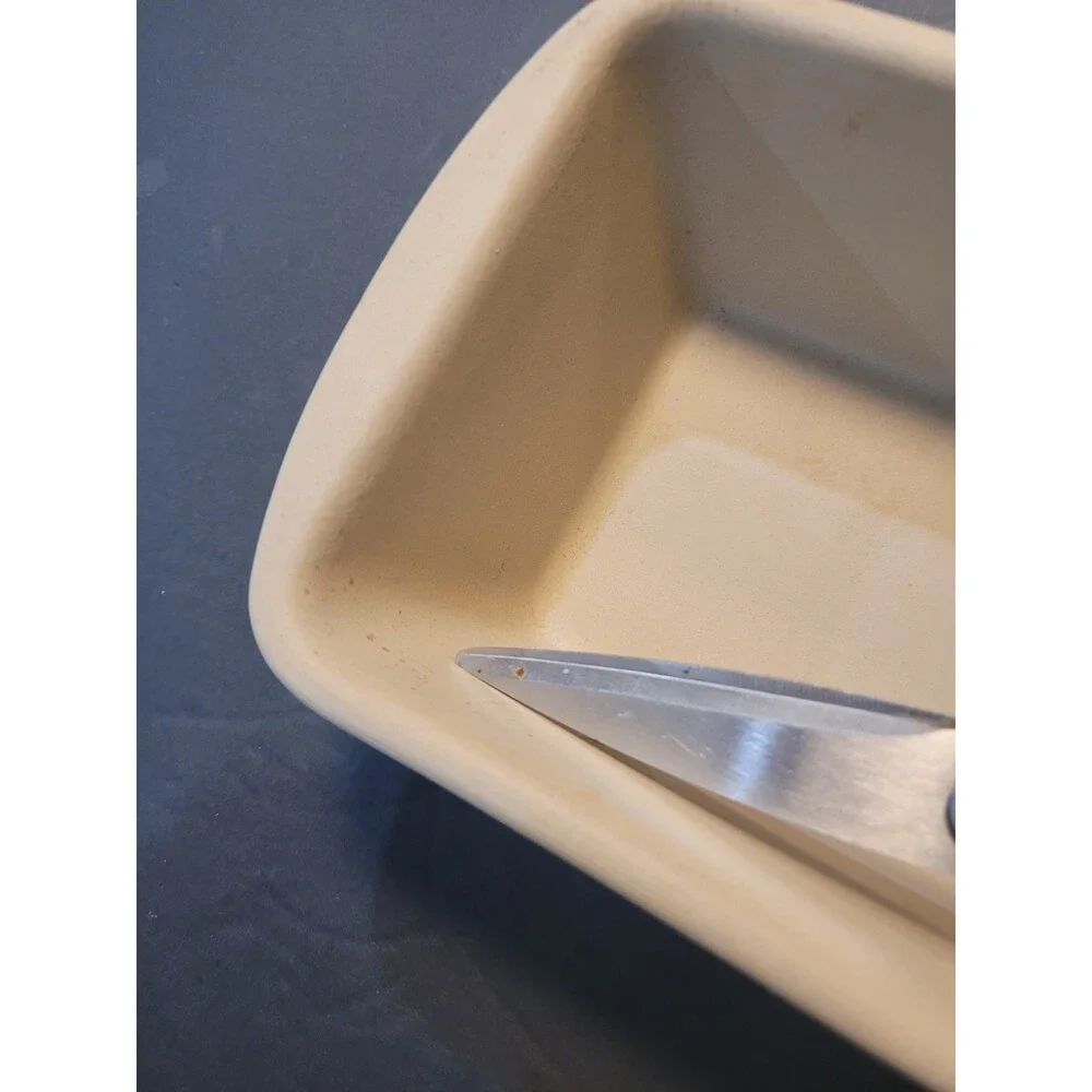 The Pampered Chef Family Heritage Stoneware Loaf Pan Bread Meatloaf 010602 USA